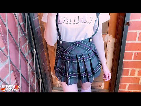 ❤️ 女子校生は授業の代わりに彼女のペニスを深く吸ってファックする。 at us ❌️❤